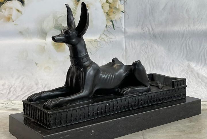 Dogs As Status Symbols