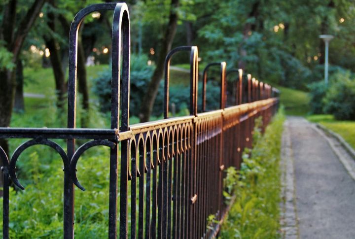 Home Fencing Standards For Large Breeds