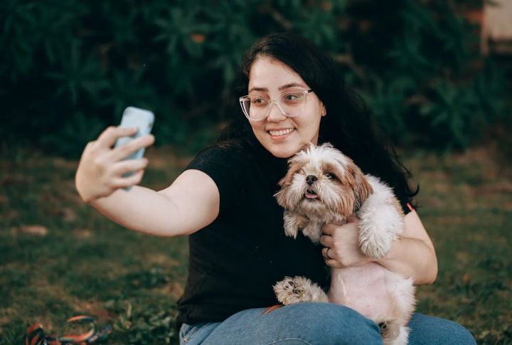 10 Dogs That Stick With You Through Thick And Thin