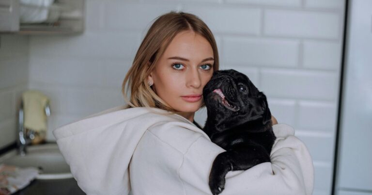 10 Breeds That Naturally Bring Emotional Calm Into Your Life