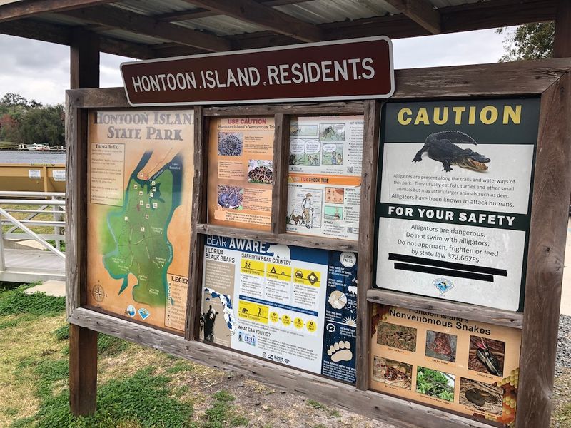 Hontoon Island State Park Pet Walk - DeLand