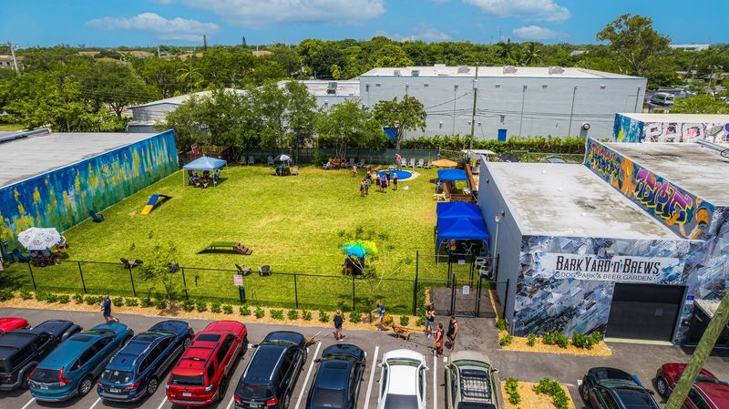 Barkyard and Brews Dog Park - Orlando
