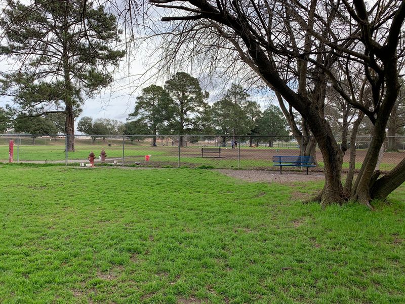 Riverside Dog Park, Fayetteville