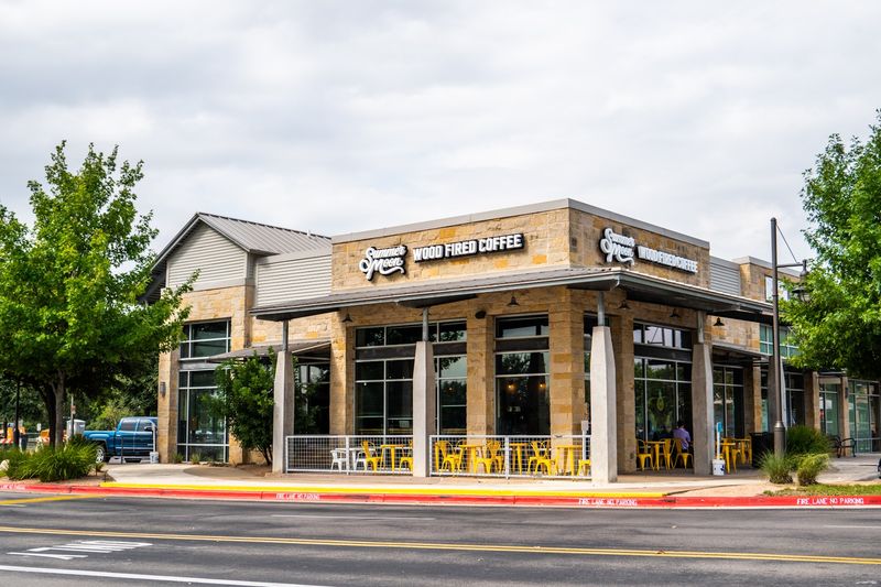 Round Rock's Shady Main Street Breaks