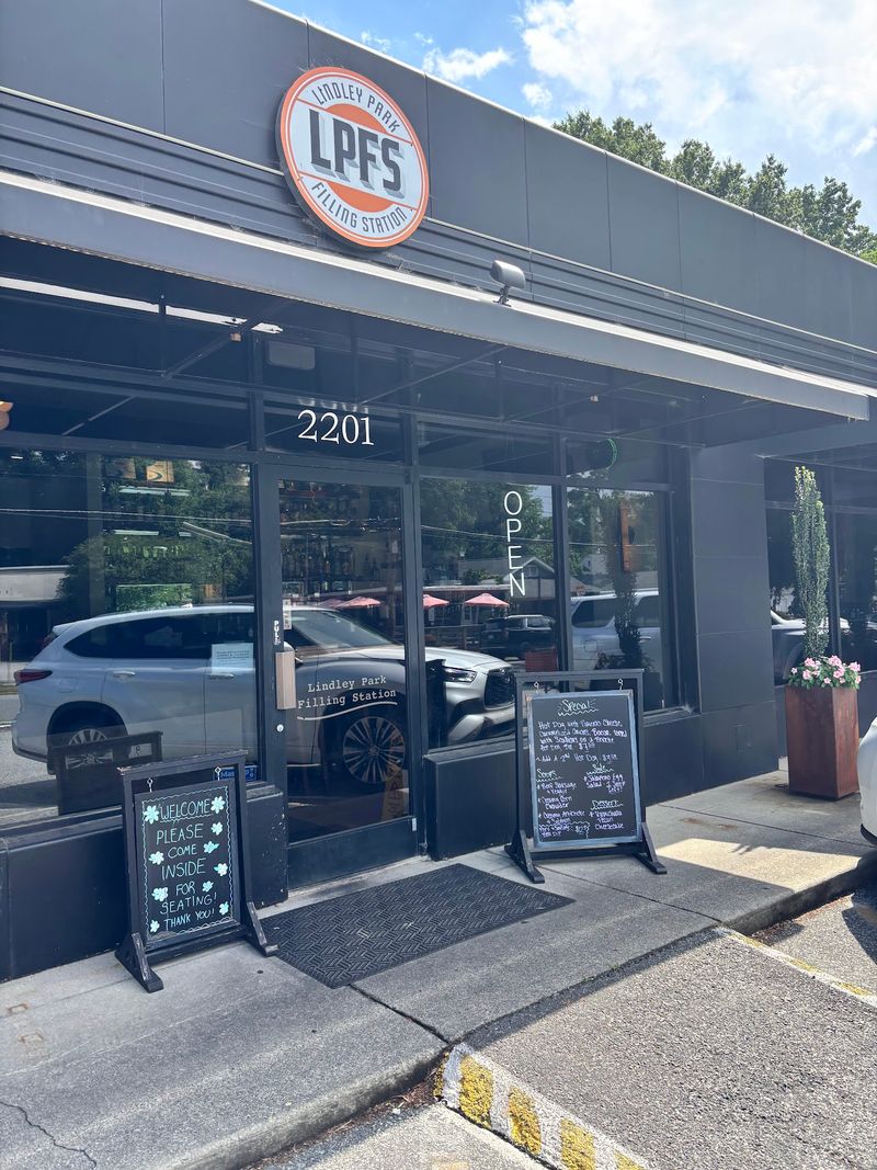 Lindley Park Filling Station, Greensboro