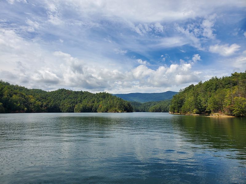 Devils Fork State Park, Salem