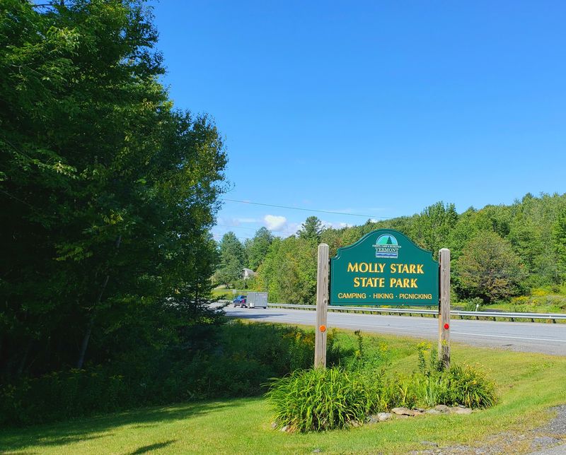 Molly Stark Byway: Bennington to Brattleboro