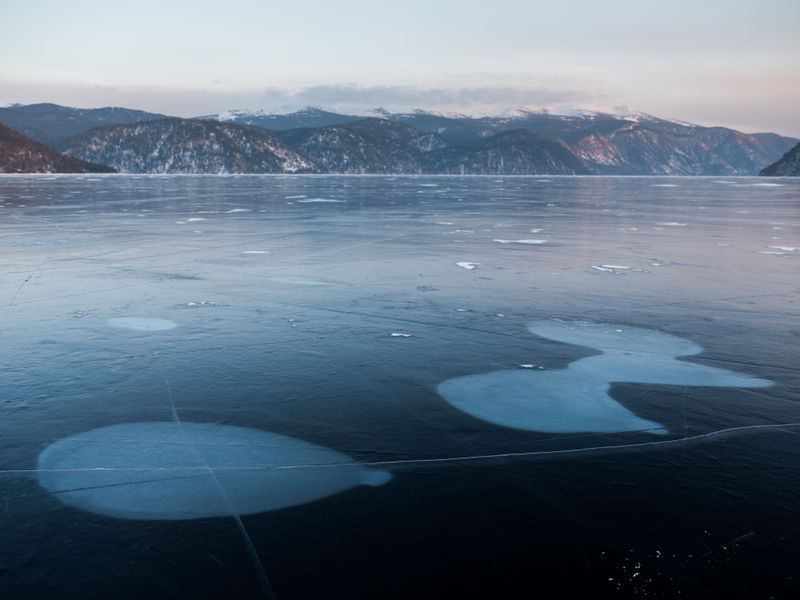 Ice Thickness Can Vary Across One Lake