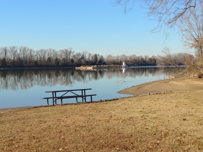 Mousetail Landing State Park, Linden
