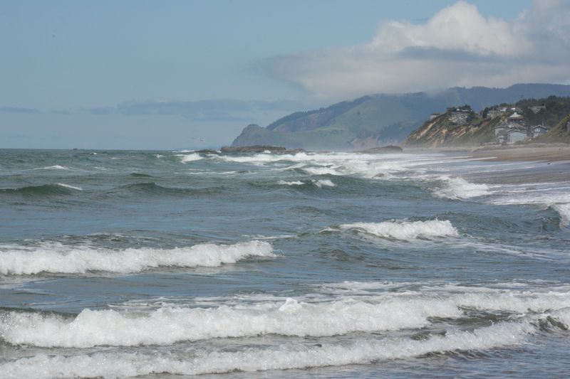 Watch For Sets Of Smaller Waves