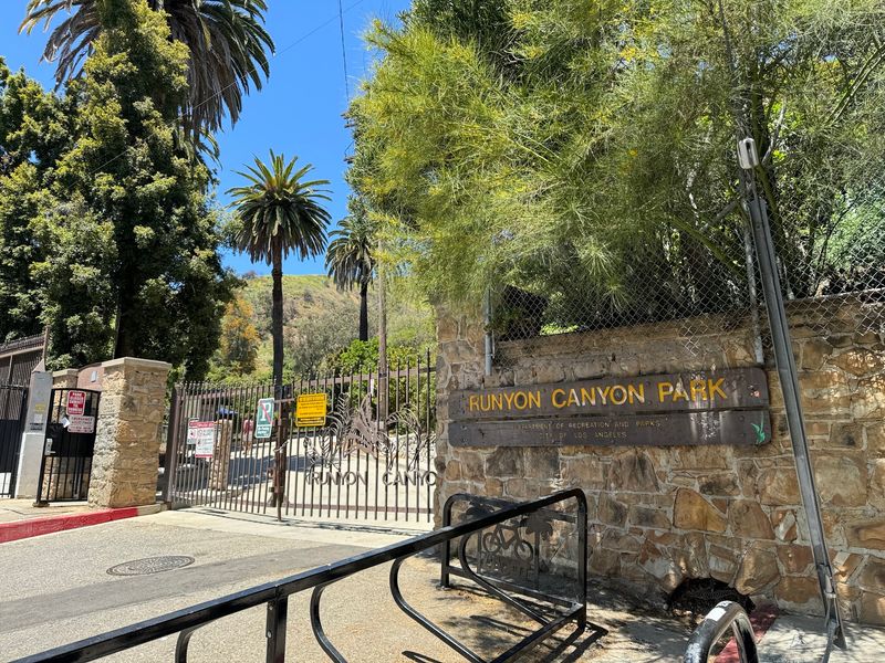 Runyon Canyon Dog Park, Los Angeles