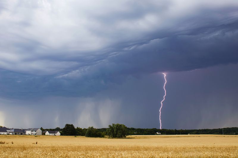 Thunder Rolling In Means Everyone Comes Inside
