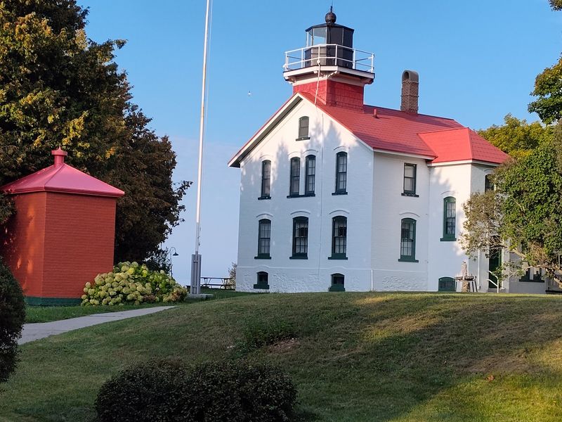 Leelanau State Park: Lighthouse Strolls at the Peninsula's Tip