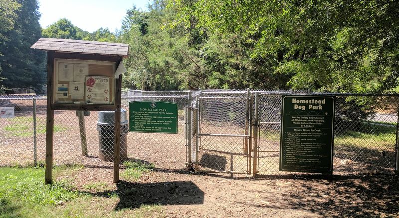 Homestead Park Dog Park, Chapel Hill