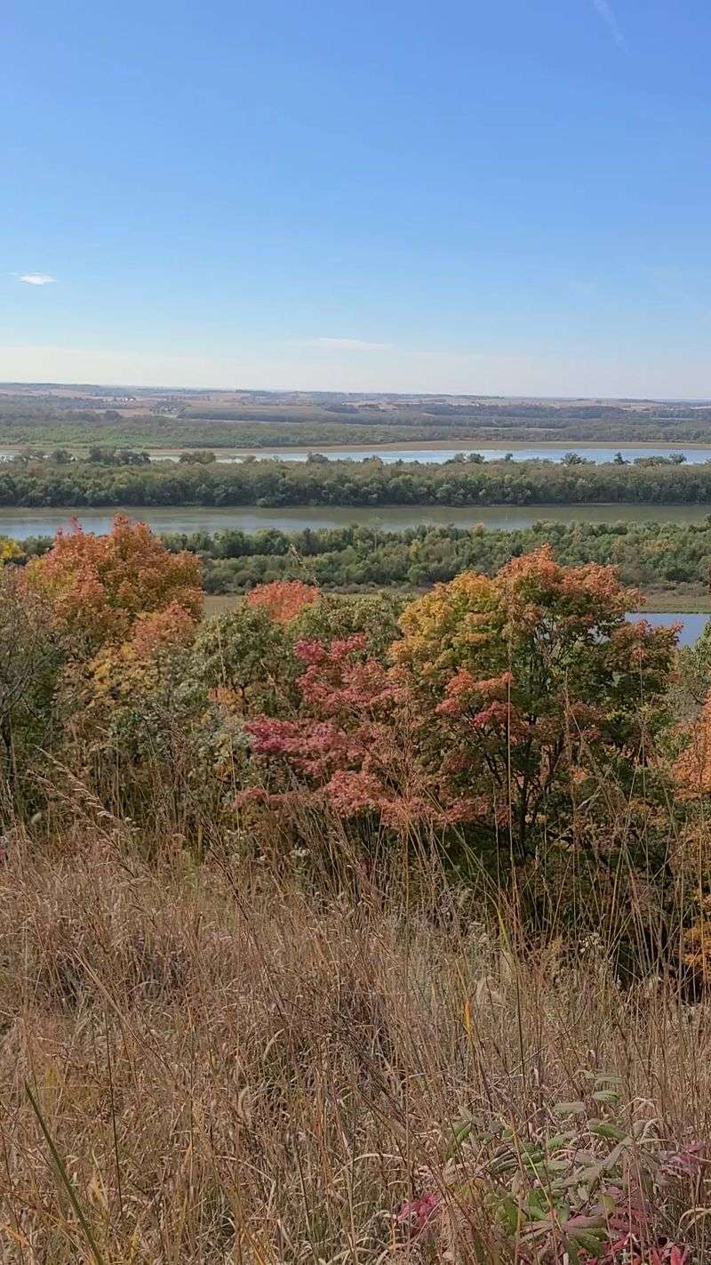 Pere Marquette State Park Brings River Bluffs Into the Trip