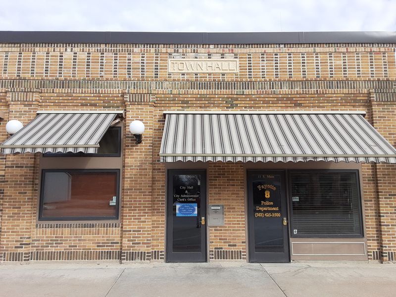 Fayette Village Pause