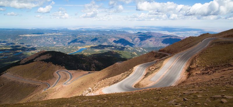 Drive Pikes Peak Highway