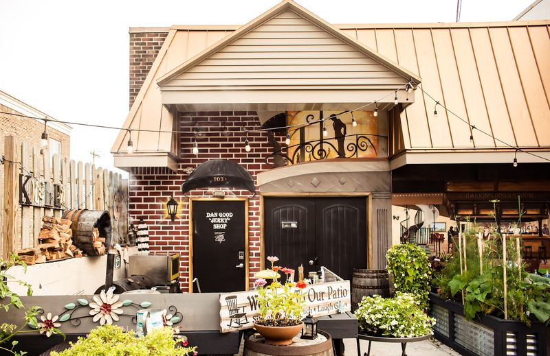 Barking Dog Garden Patio - Media