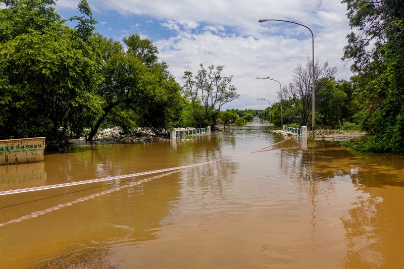 Flooded Washes Are Off Limits, No Exceptions
