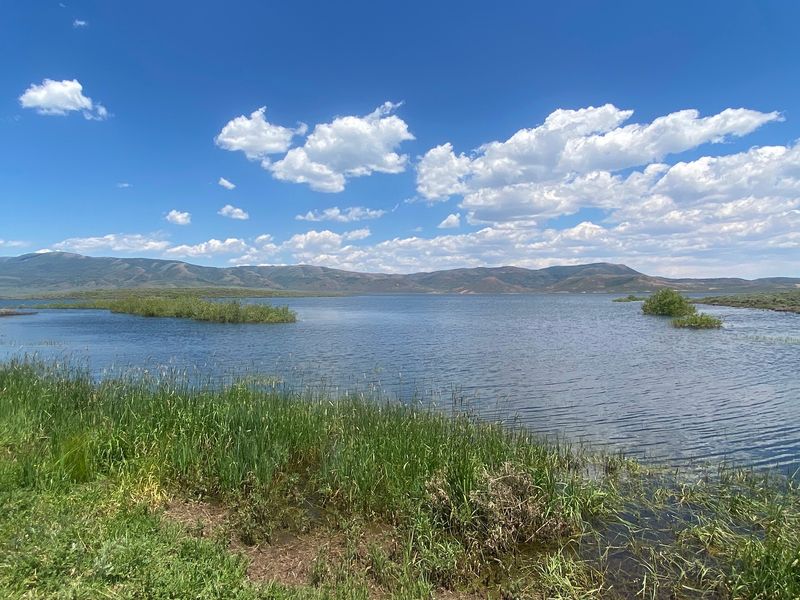 Strawberry Reservoir For Mountain Air And Water Views