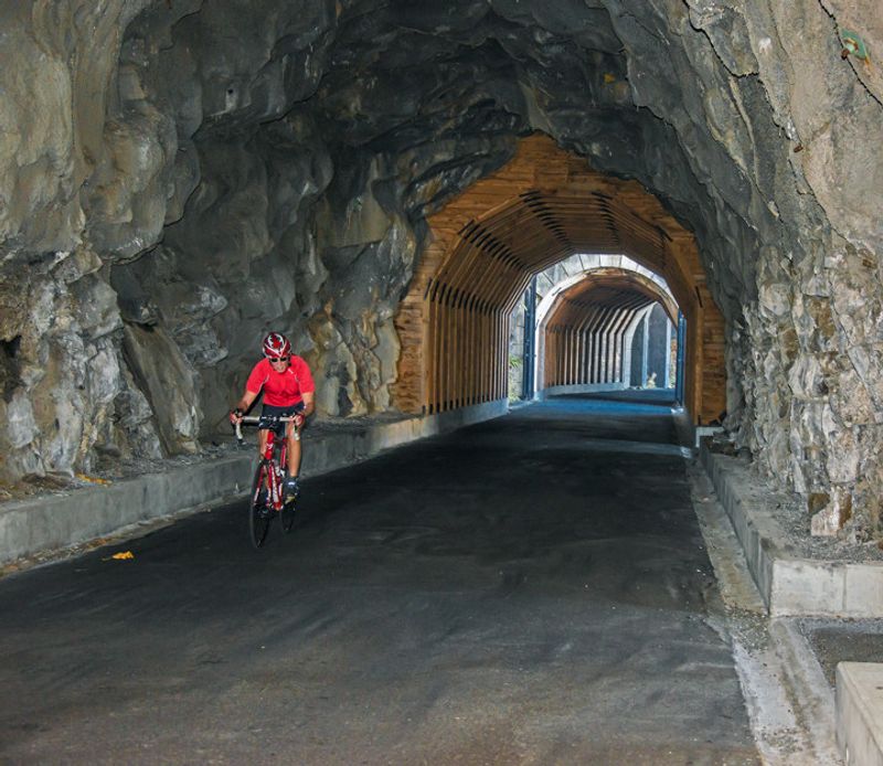 Explore the Mosier Twin Tunnels