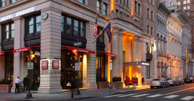 15 Pennsylvania Places Where Dogs Are Treated Like Royalty