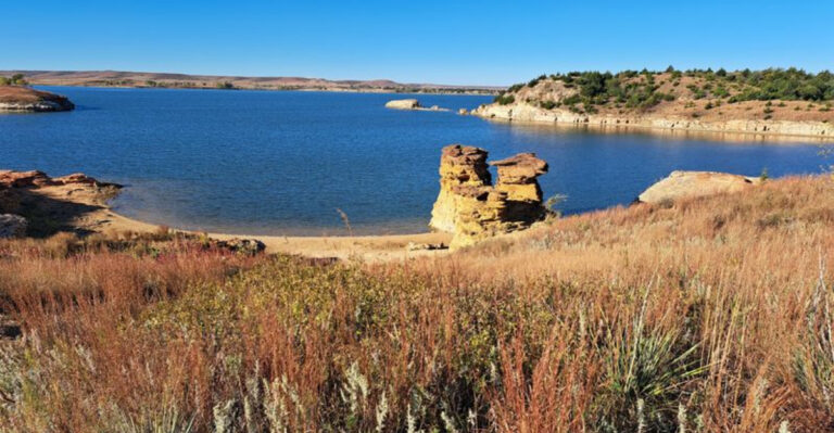 15 Kansas Lakes And Reservoirs To Explore With Your Dog