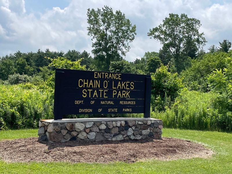 Chain O'Lakes State Park, Albion