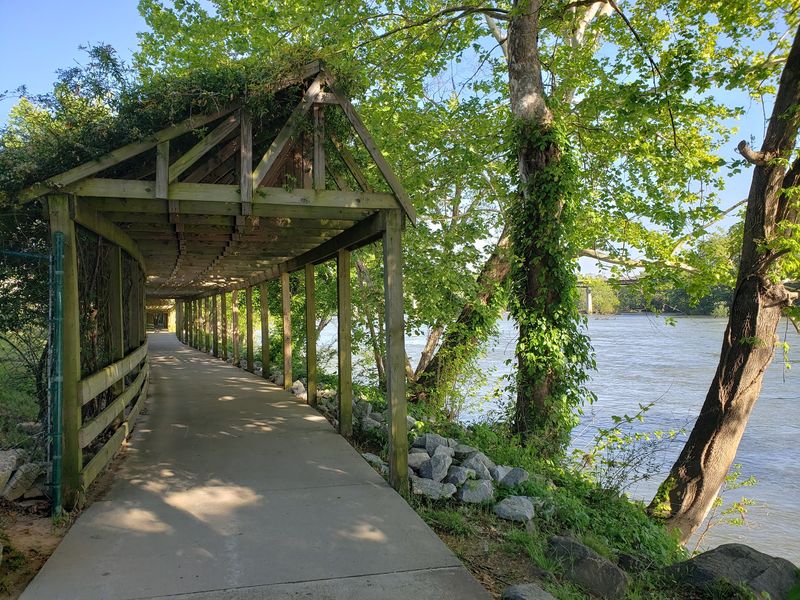 West Columbia Riverwalk, West Columbia