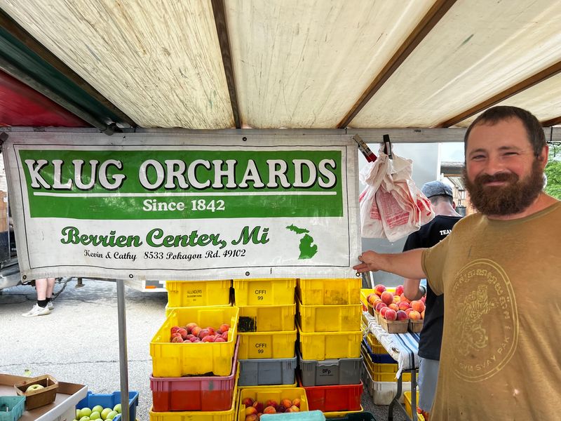 Big Dan's U-Pick 'Em & Klug Orchards, Hartford