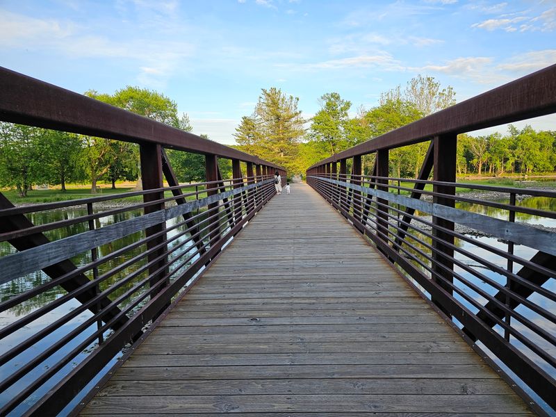 Batavia: The Windmill City's Two-Bank Walk