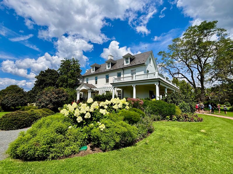 River Farm, Alexandria