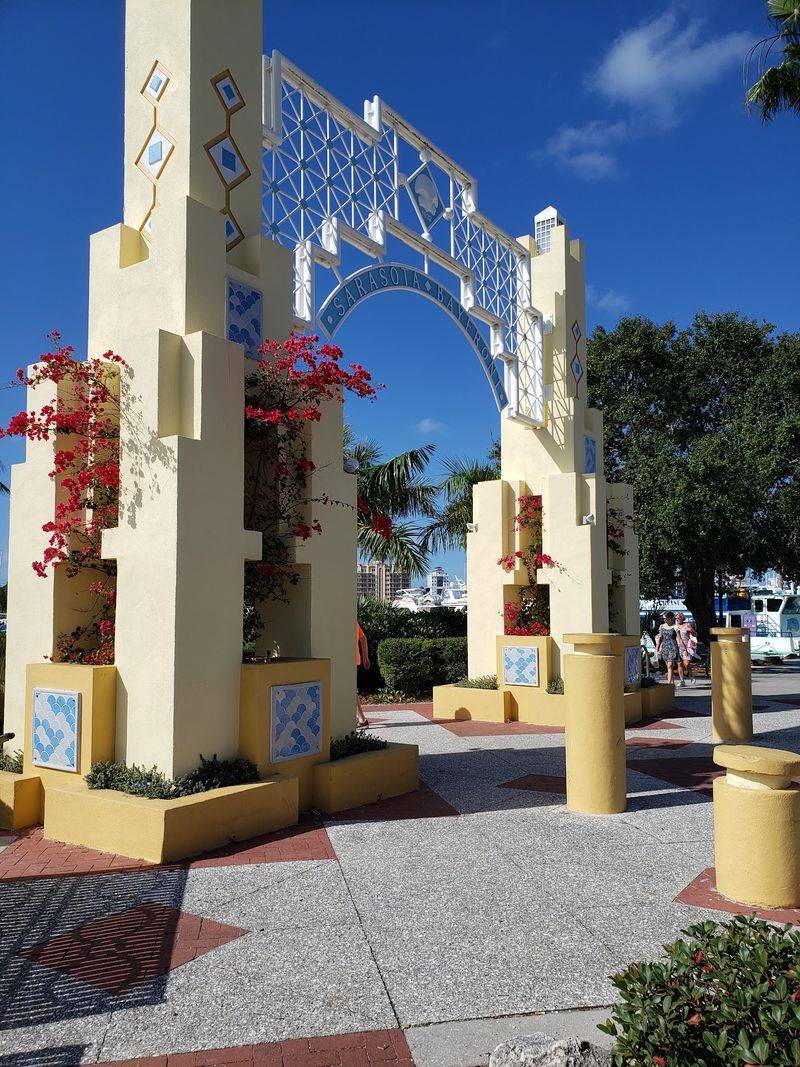 St. Armands Circle Statue Walk, Sarasota
