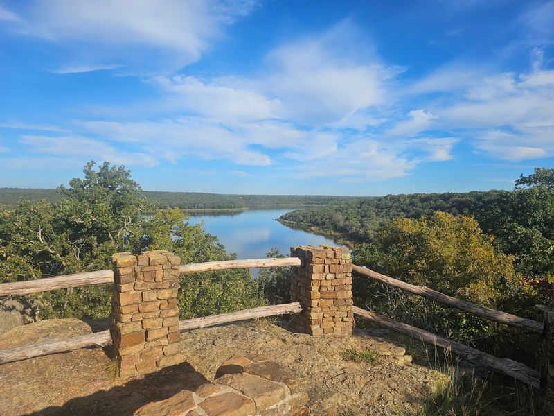 Lake Mineral Wells State Park & Trailway