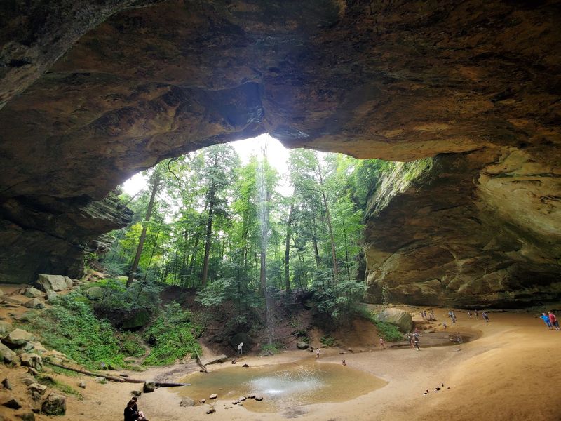 Ash Cave, Logan