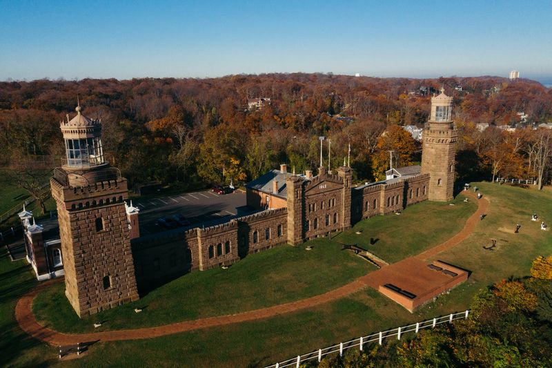 Twin Lights Historic Site Grounds, Highlands