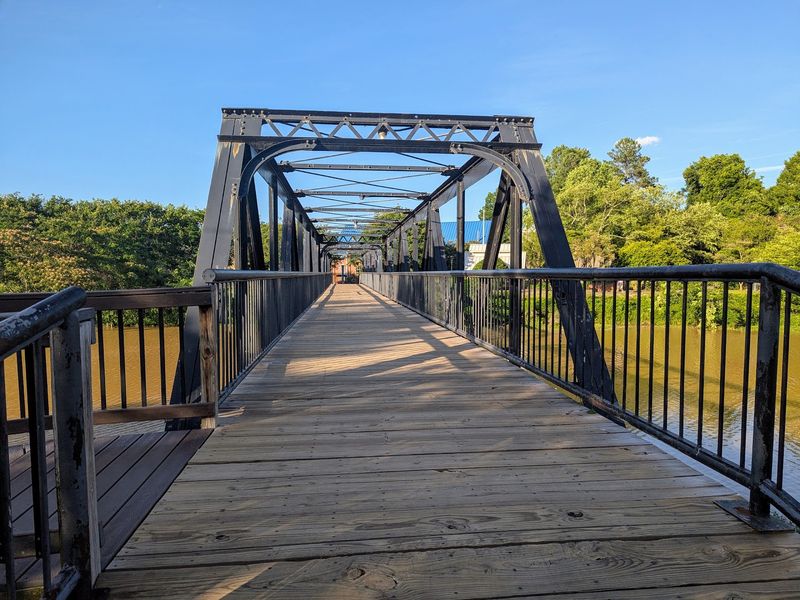 Riverfront Park and Historic Columbia Canal Trail, Columbia