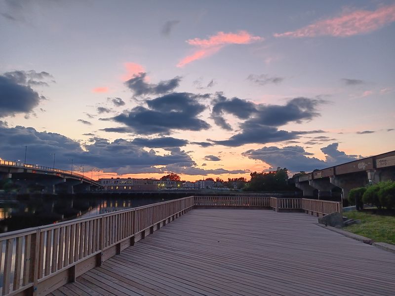 Quincy Riverwalk, Quincy