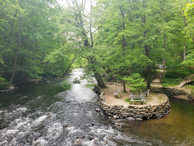 Stephens State Park: Start Beside the River