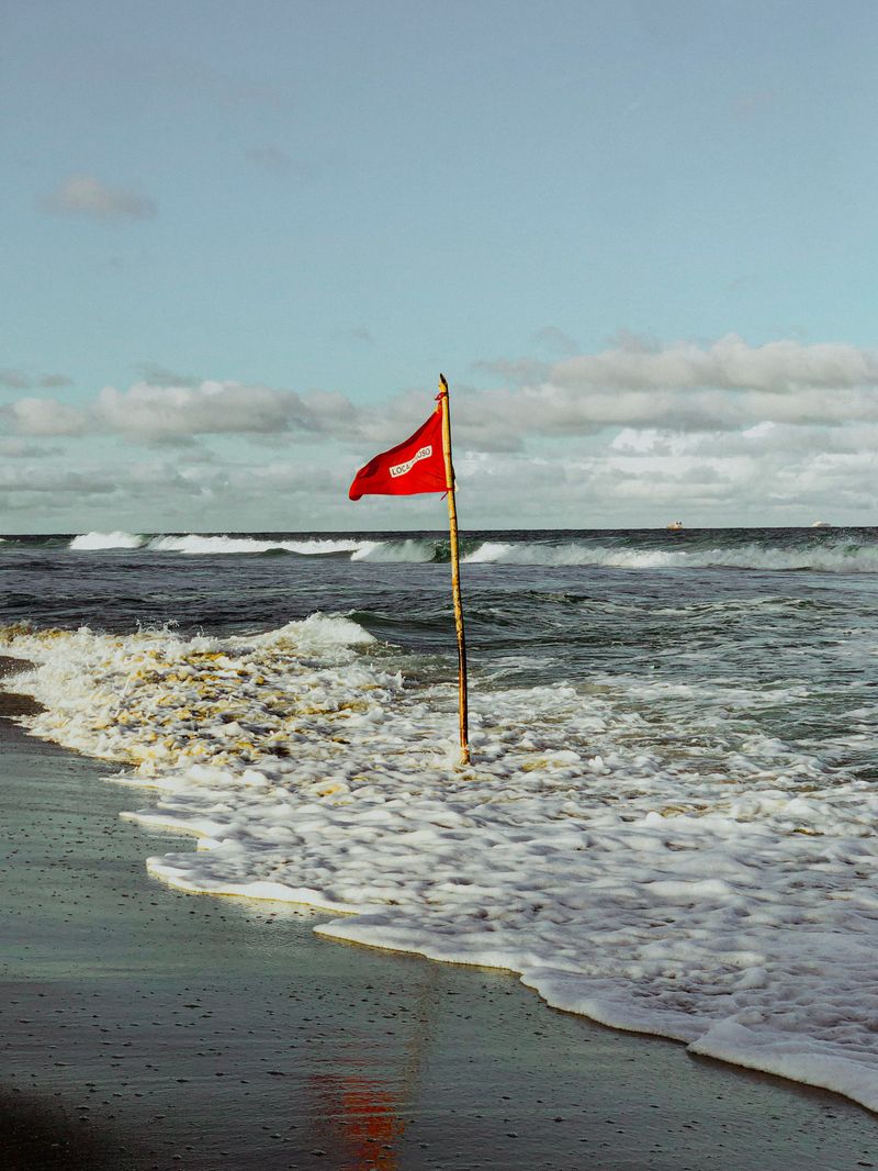Watch for Strong Surf and Currents