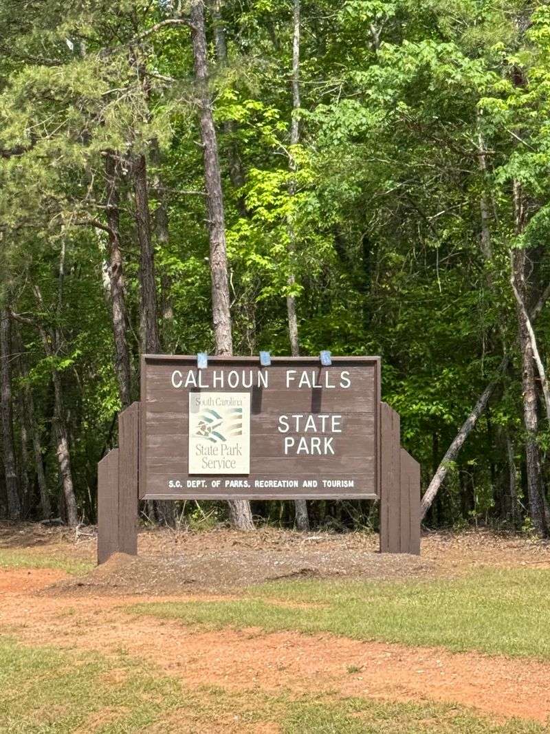 Calhoun Falls State Park, Calhoun Falls