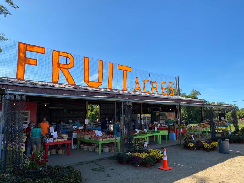 Fruit Acres Farm Market & U-Pick, Coloma