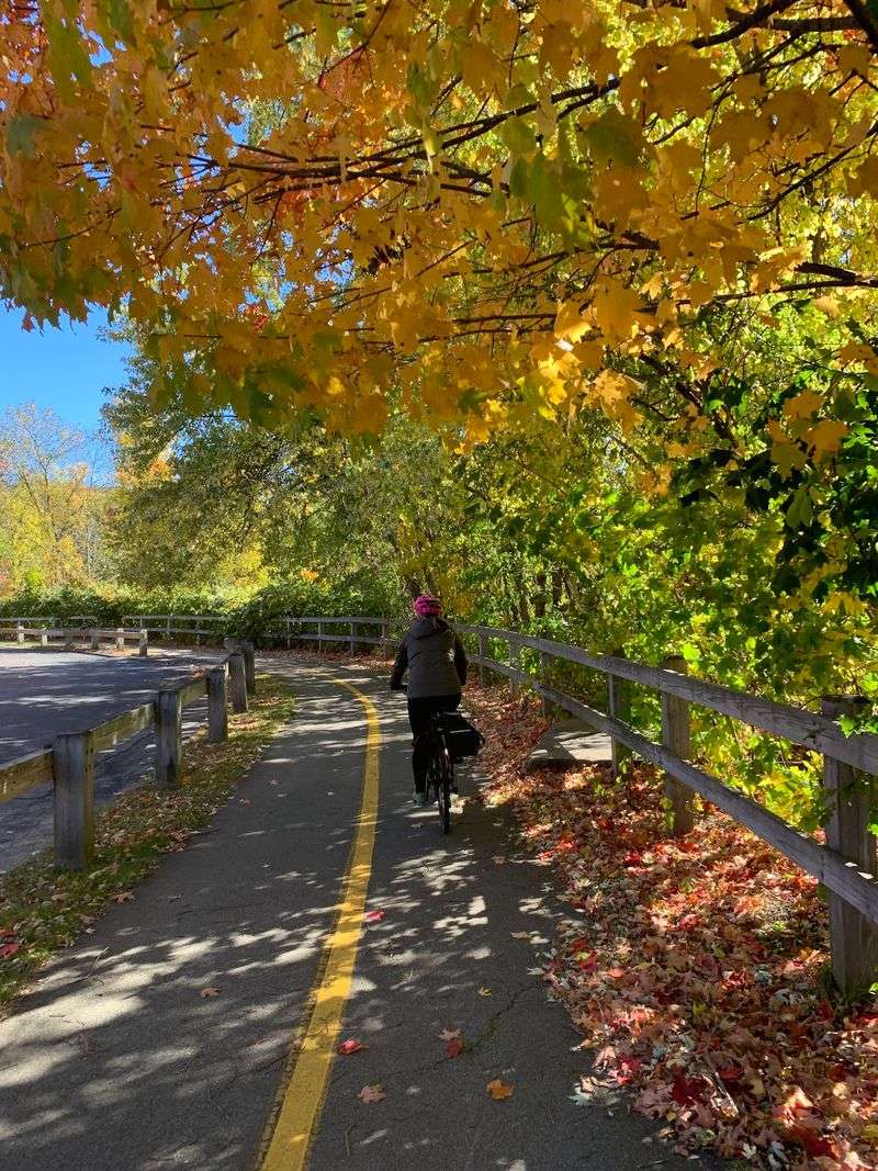 Amesbury Riverwalk, Amesbury