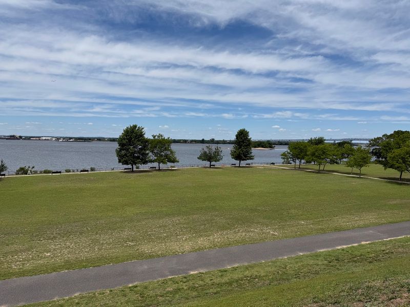 Fort Mercer: Walk the Delaware Riverfront
