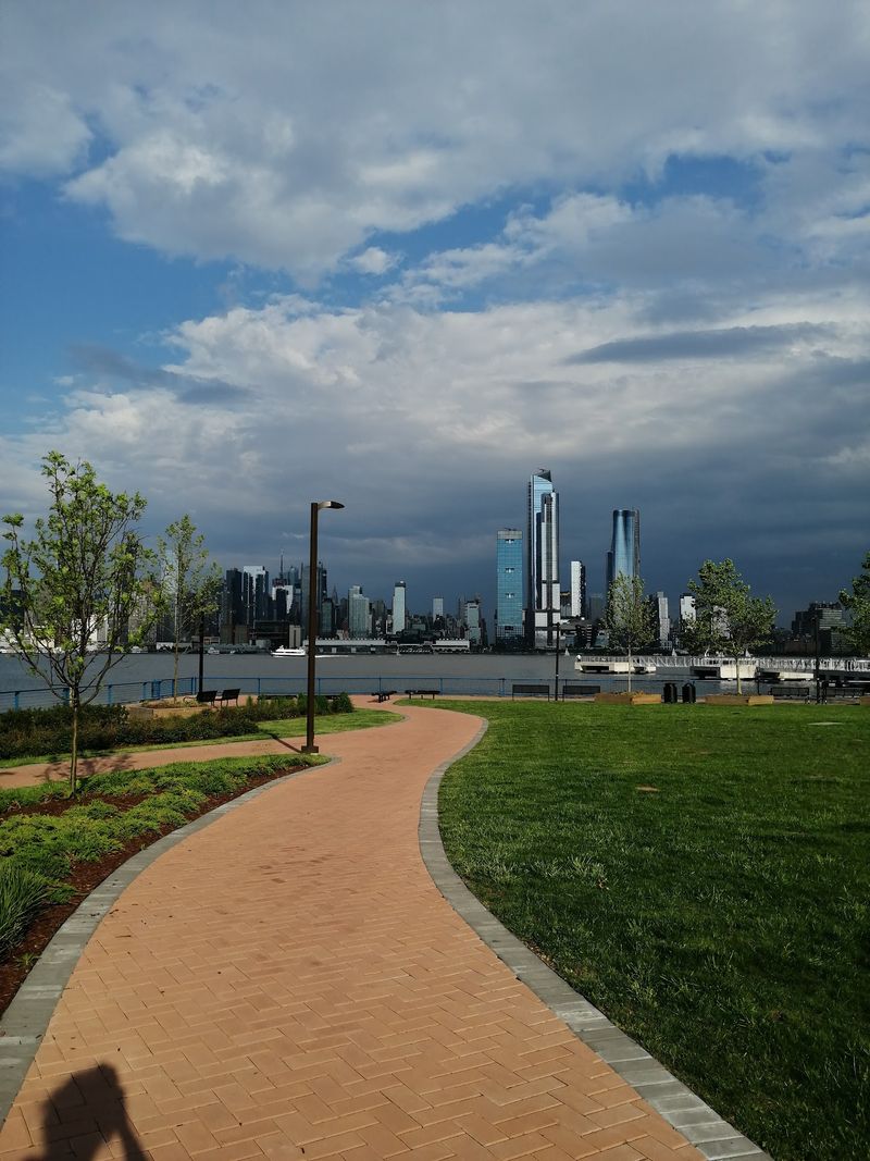 Lincoln Harbor Park Waterfront Walkway, Weehawken
