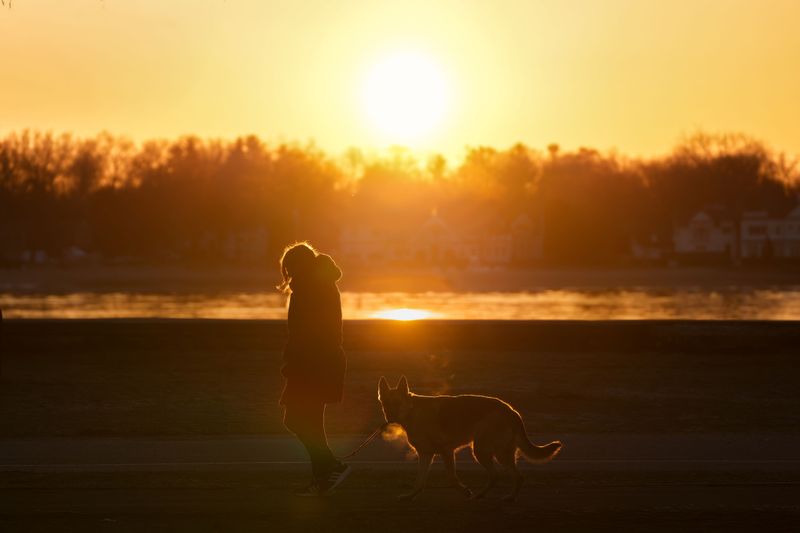 Why Evening Temperatures Can Be Misleading