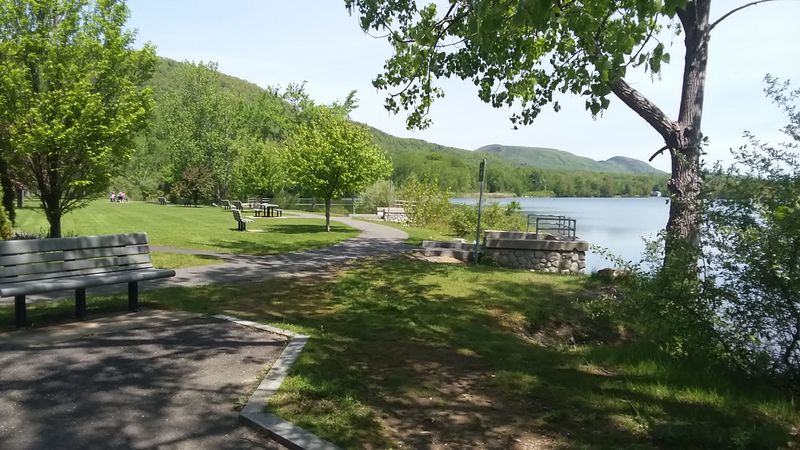Ashuwillticook Rail Trail: Reservoir Views Without the Climb