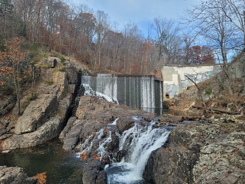 Buttermilk Falls in Bridgewater: The Smaller Namesake