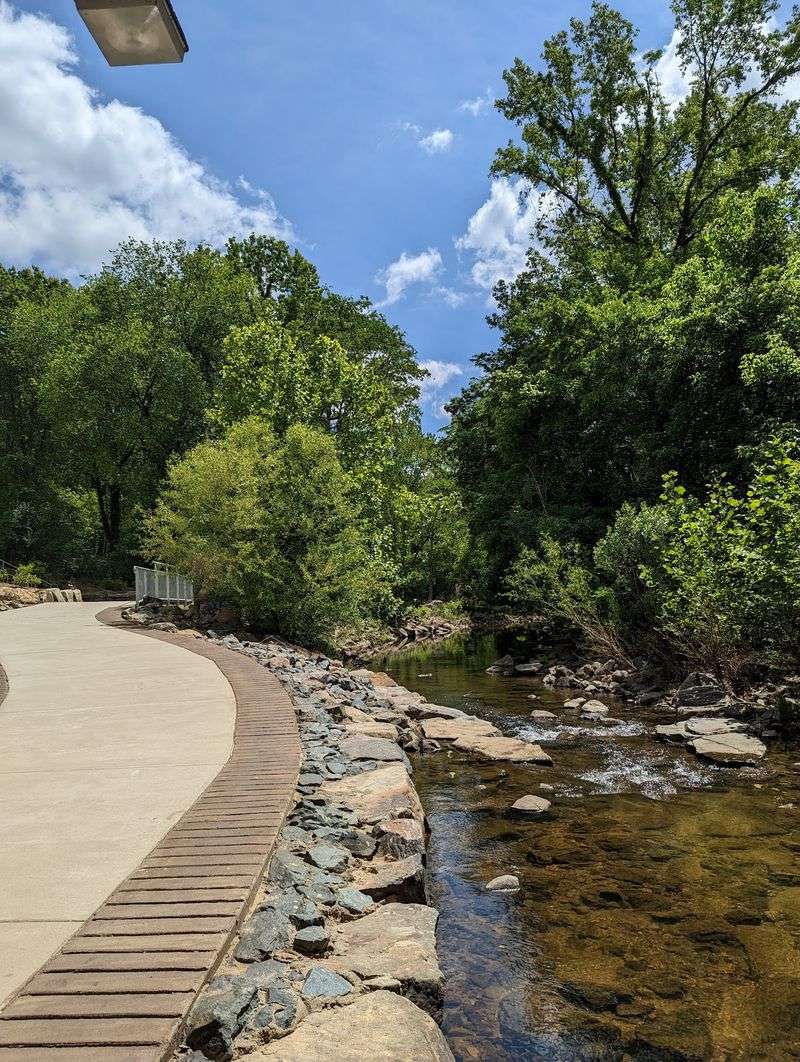 Bolin Creek Trail, Chapel Hill: Cool Creekside Comfort
