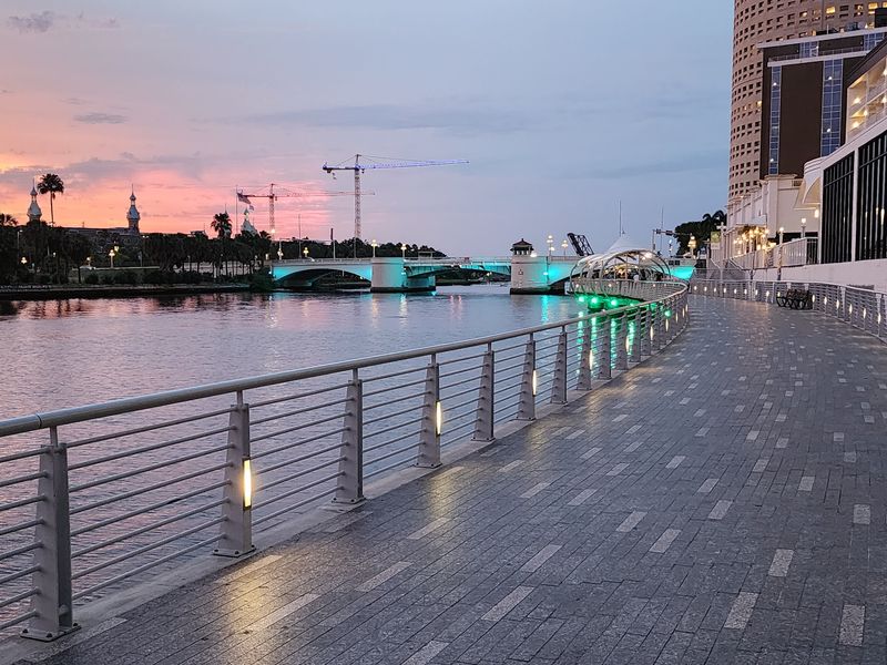 Tampa Riverwalk: Downtown Sights in Small Doses